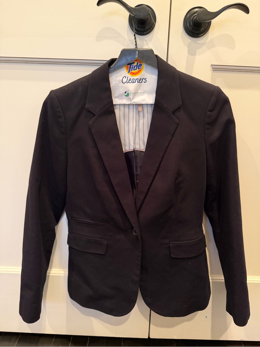 Women’s Black Tailored Blazer - Vince Camino